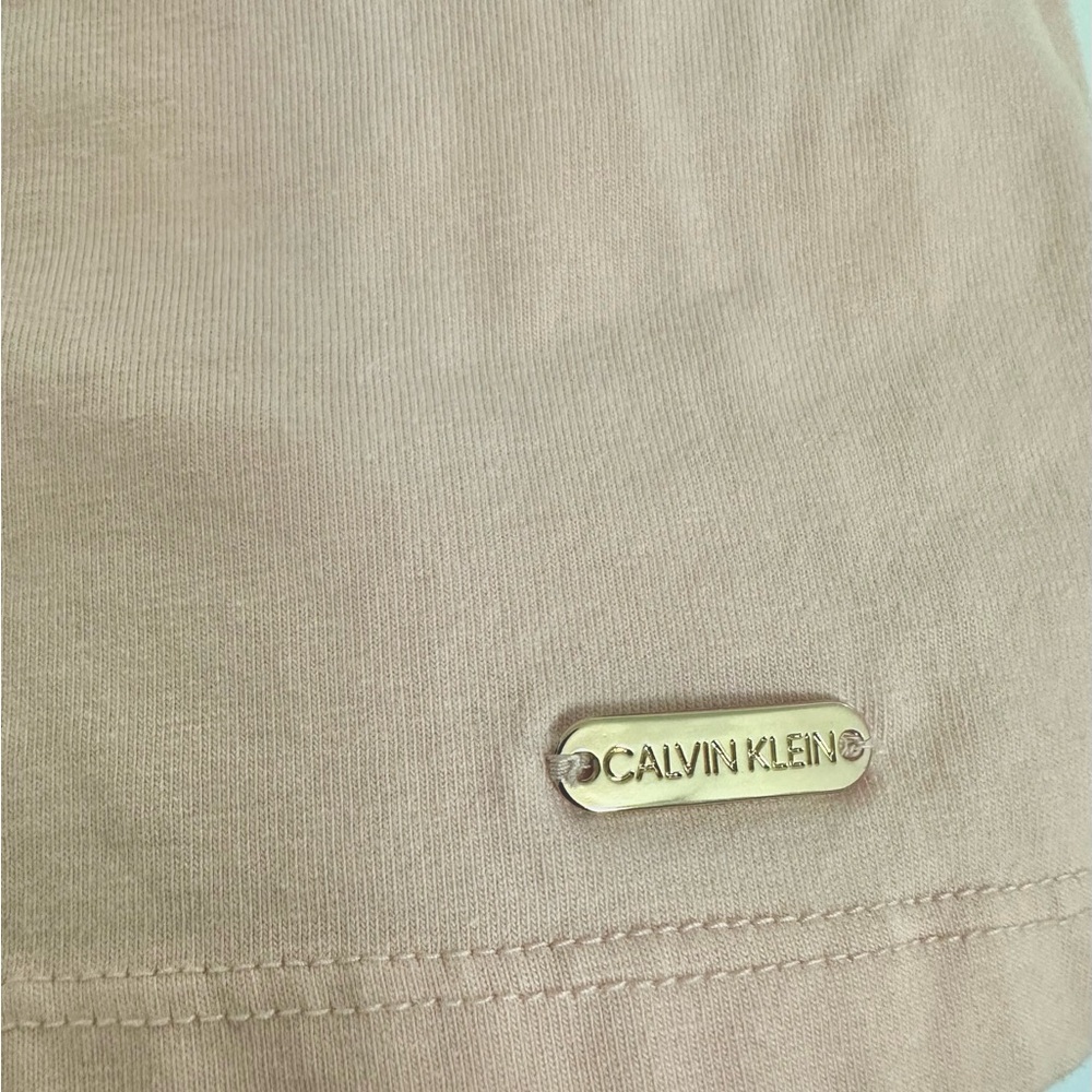 Calvin Klein Women's Pink T-Shirt - Picture 4 of 7